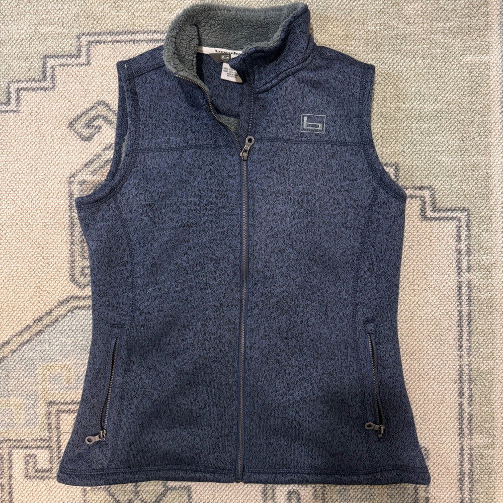 Banded navy blue vest. Size Medium.